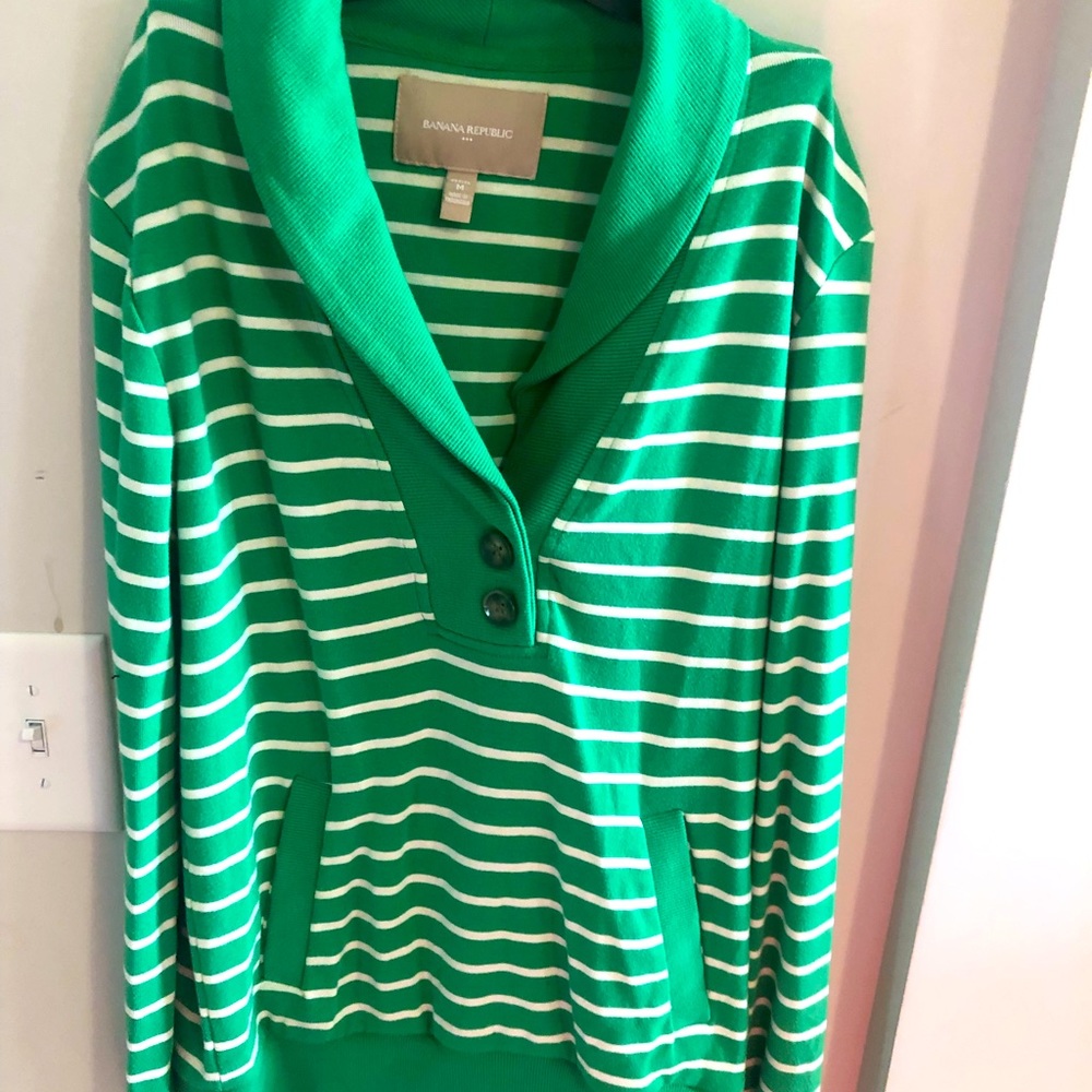 Petite Banana Republic cotton sweater — no flaws